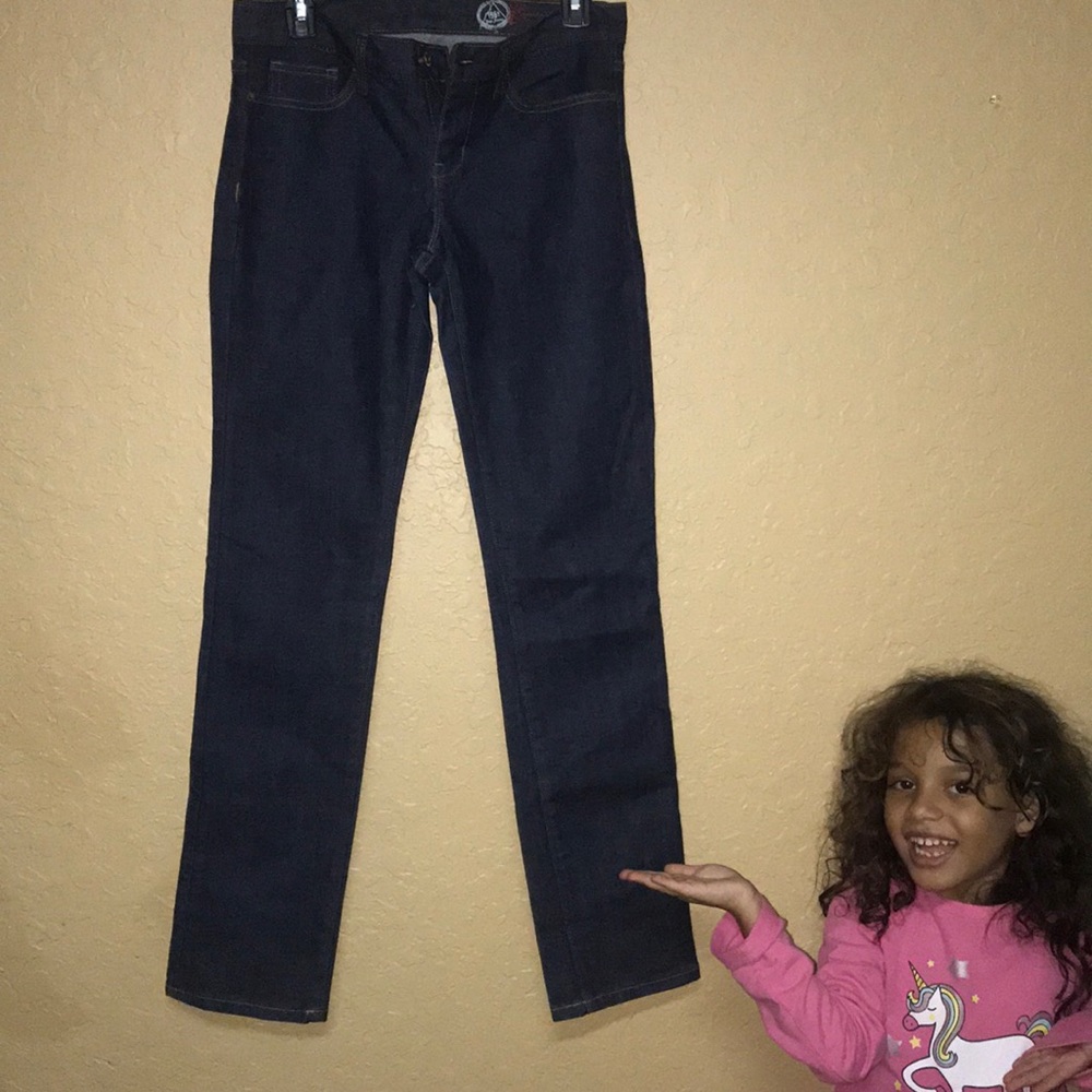 Straight leg gap dark jeans size 4regular.